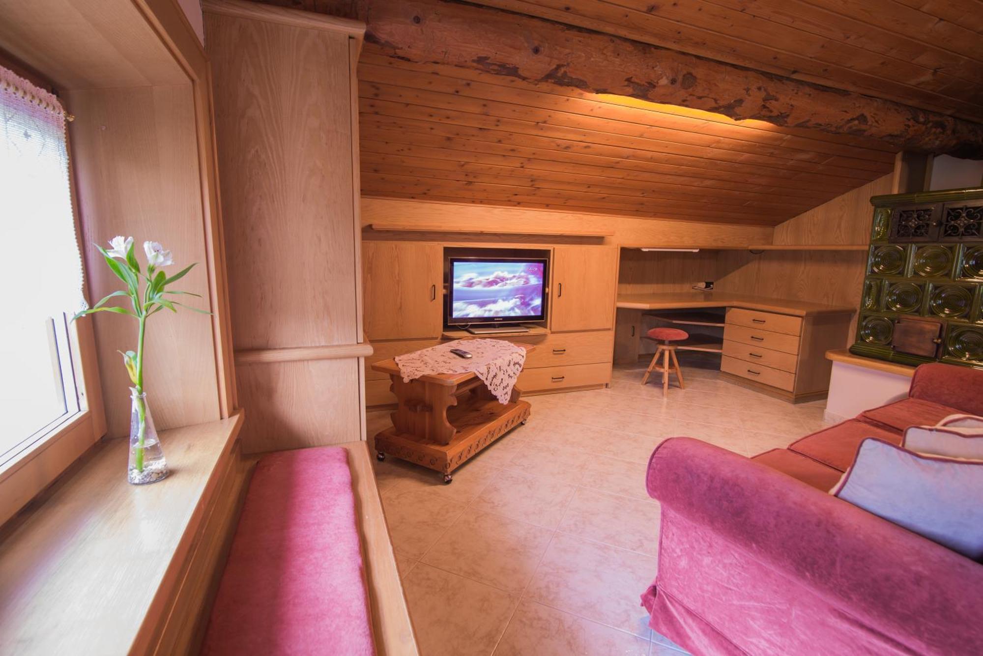 Mansardalpina Apartment